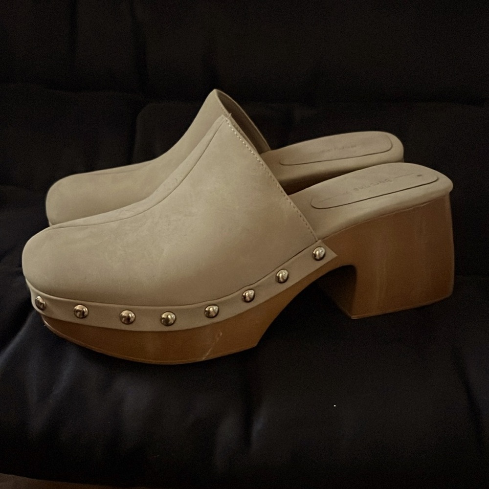 Bershka Clogs